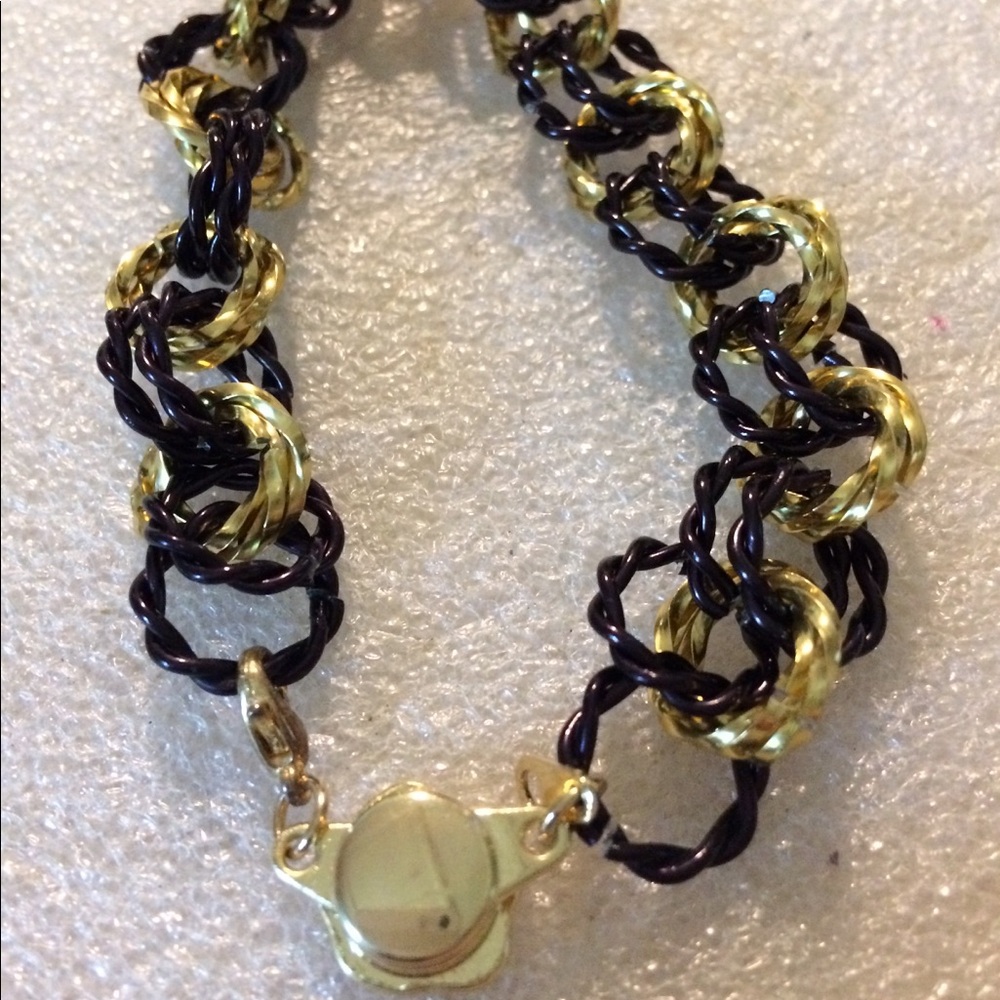 Vintage gold tone black link bracelet